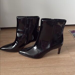 Sam Edelman Black Heeled Boots with Glossy Finish